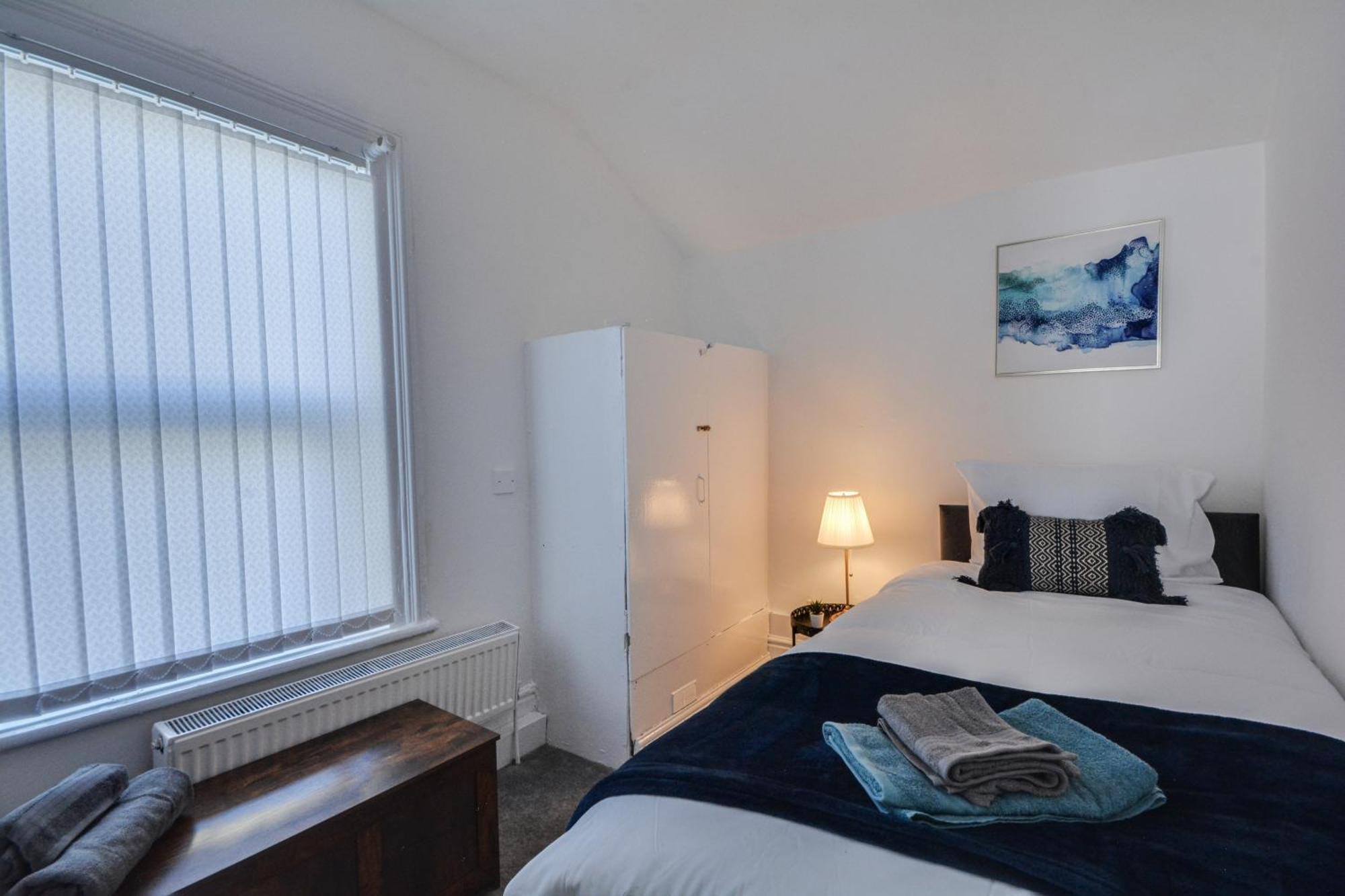 Stay With Alexandra 2 Free Parking - High Speed Free Wifi 利物浦 外观 照片